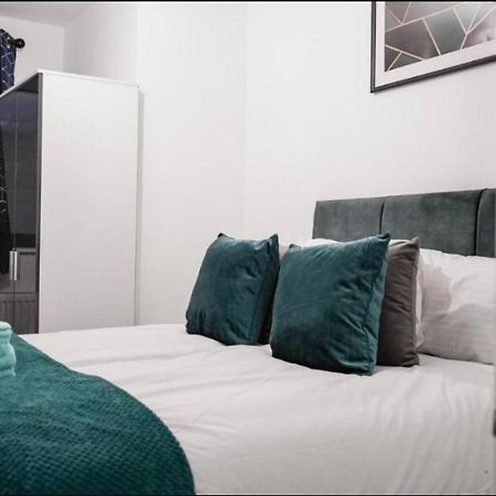 Two Bedrooms, Two Bath, Up To 3 Beds 1 Sofa - Slough Windsor Legoland Exteriör bild