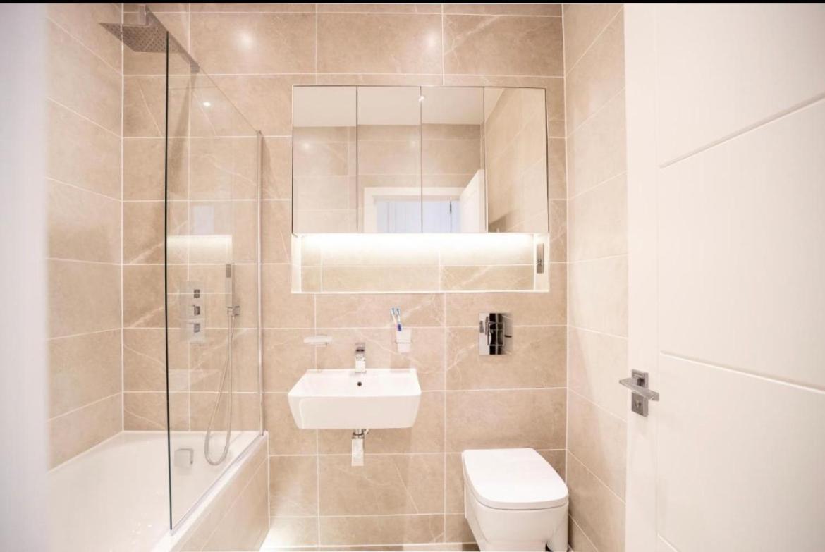 Two Bedrooms, Two Bath, Up To 3 Beds 1 Sofa - Slough Windsor Legoland Exteriör bild
