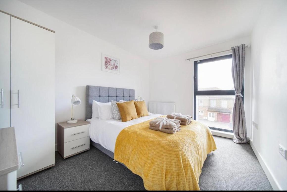 Two Bedrooms, Two Bath, Up To 3 Beds 1 Sofa - Slough Windsor Legoland Exteriör bild