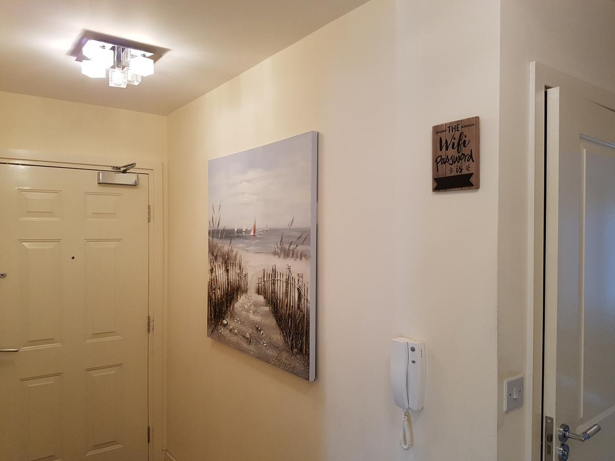 Two Bedrooms, Two Bath, Up To 3 Beds 1 Sofa - Slough Windsor Legoland Exteriör bild